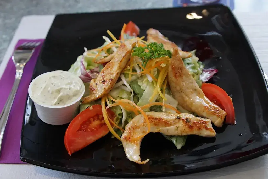 Tom V._Bahnhofbuffet Kandersteg_Kandersteg_review