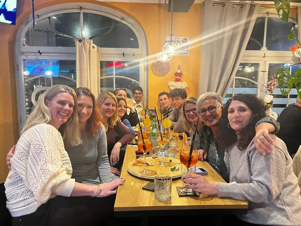 Dina De Cicco- Rappa_La Piazzetta Italianische Apero Bar_Langenthal_reseña