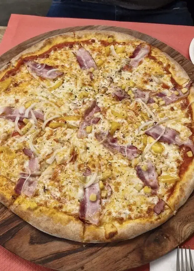 Patrick da Rosa de Moura_Pizzeria Bella Mare_Spiez_review