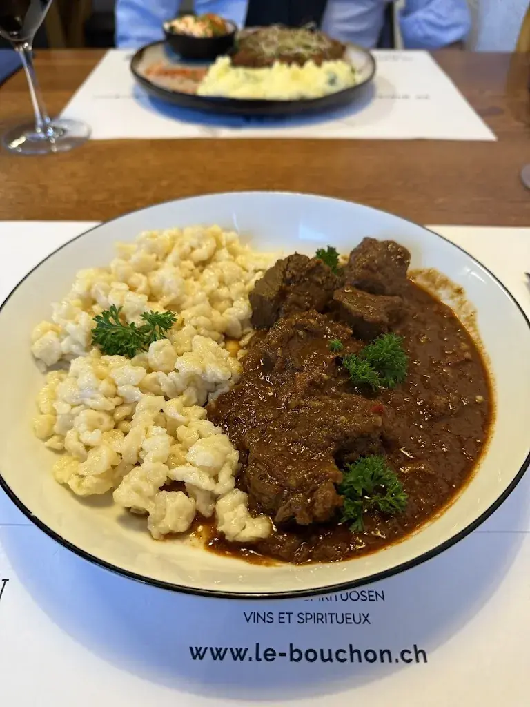 Mei Kuo_Hopplá Bistro_Interlaken_review