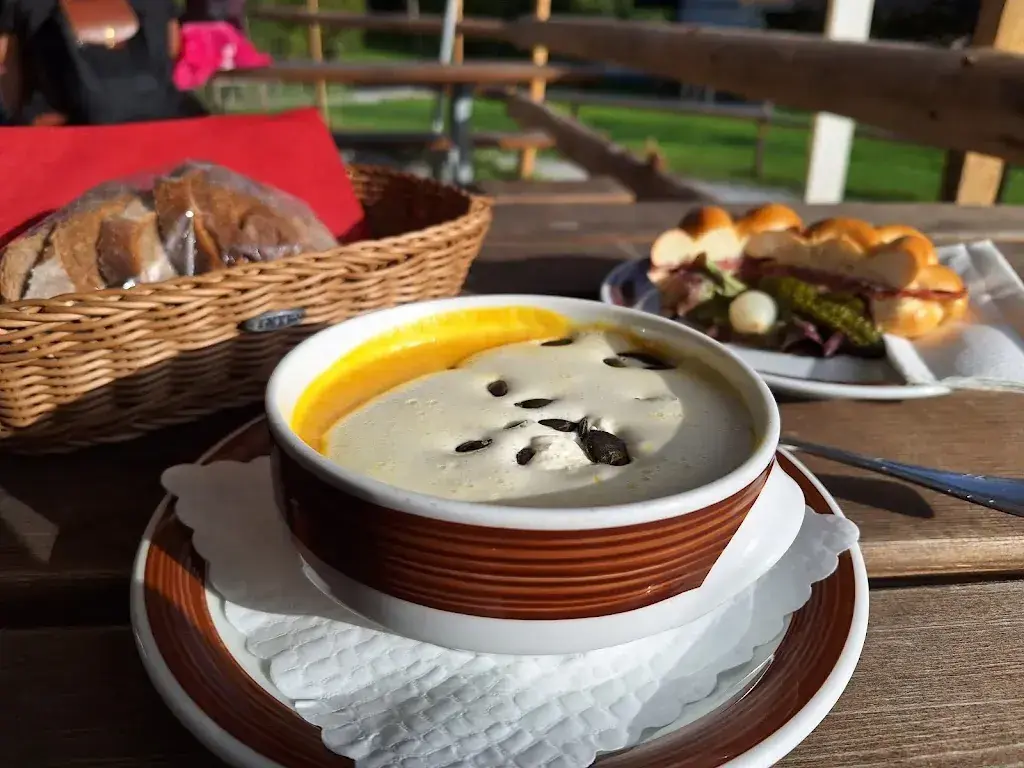 Wirtshaus Alter Bären_Hofstetten bei Brienz_menu_image_1