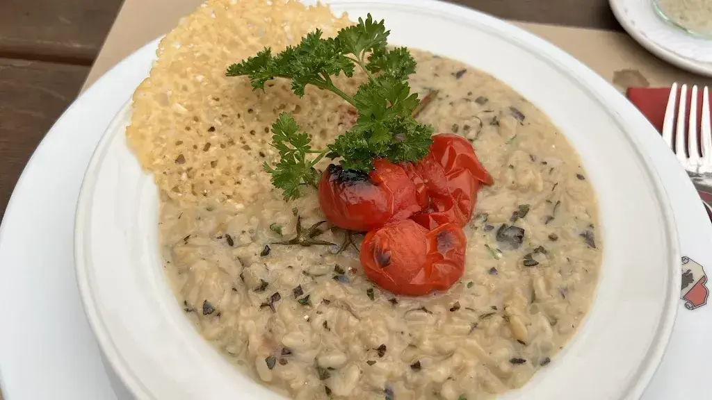 Dubiz_Wirtshaus Alter Bären_Hofstetten bei Brienz_avis