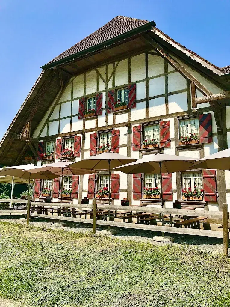 Markus Blum_Wirtshaus Alter Bären_Hofstetten bei Brienz_avis