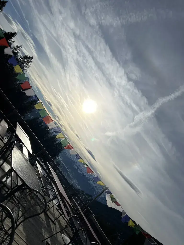 Urs Jenzer_Alphütte Hohwald_Beatenberg_avis