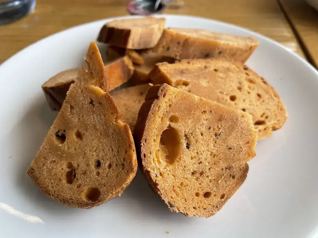 Jah Patchotepong_Seerestaurant Beatenbucht_Merligen_review