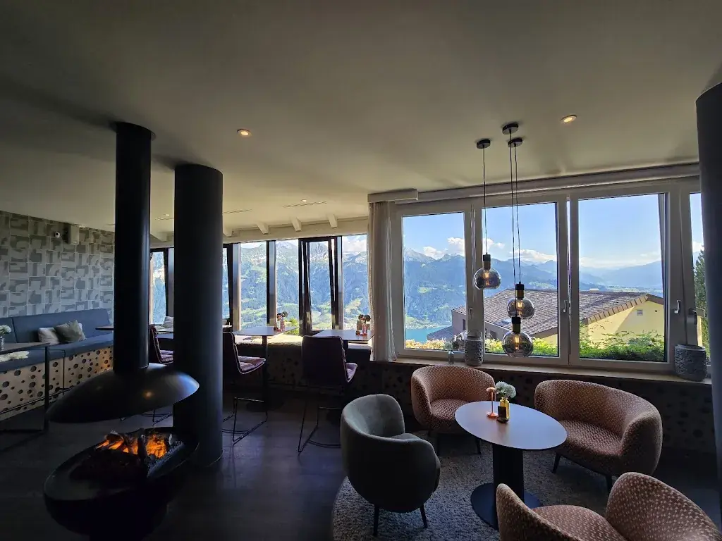 Wilbur Wong_Dorint Blüemlisalp_Beatenberg_avis