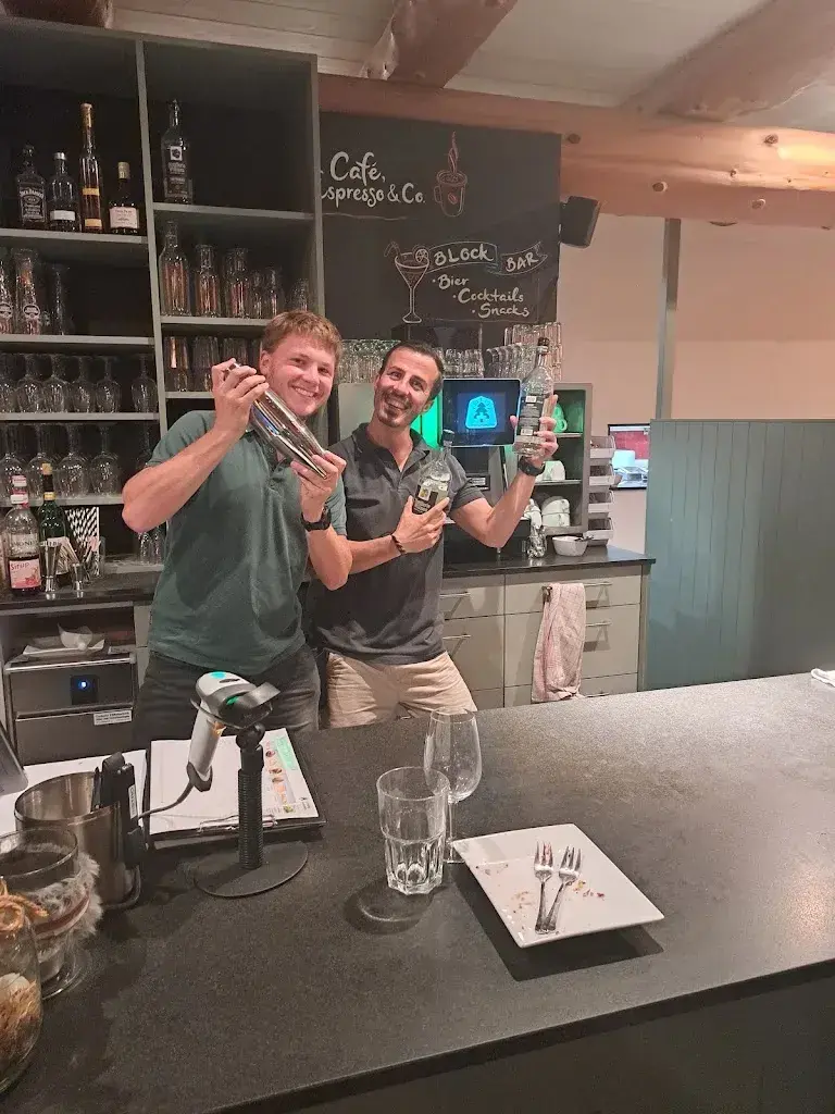 Nando Sweep_Restaurant Blockhus_Unterseen_review