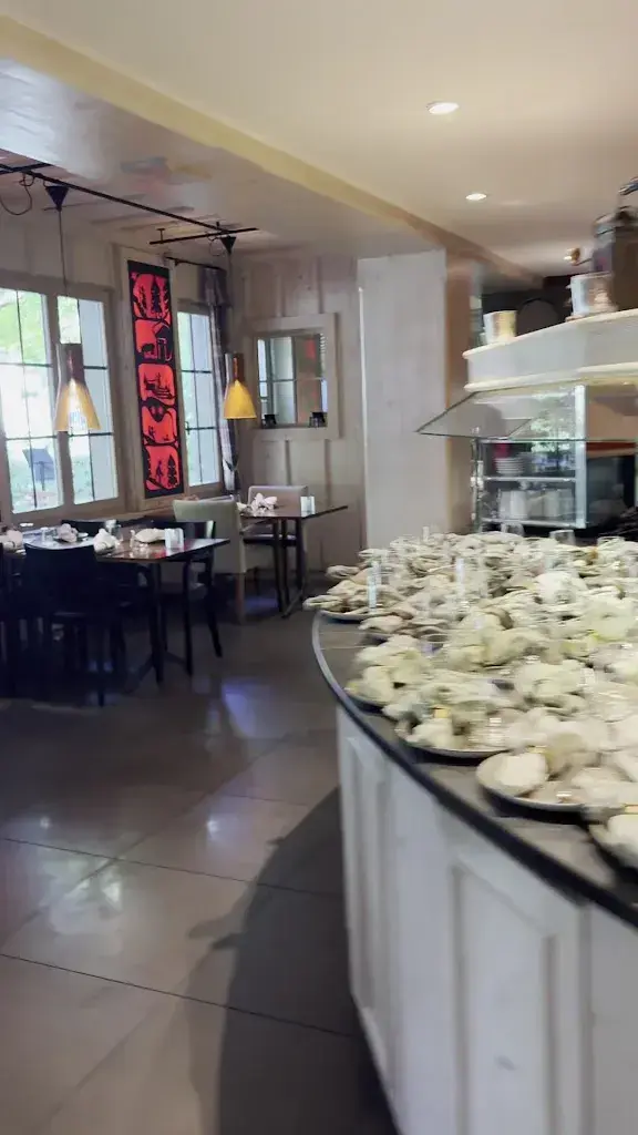 Lady Cornwall_Taverne_Interlaken_recensione