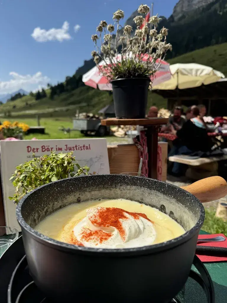 Martin Ye_Lilis Beizli_Sigriswil_review