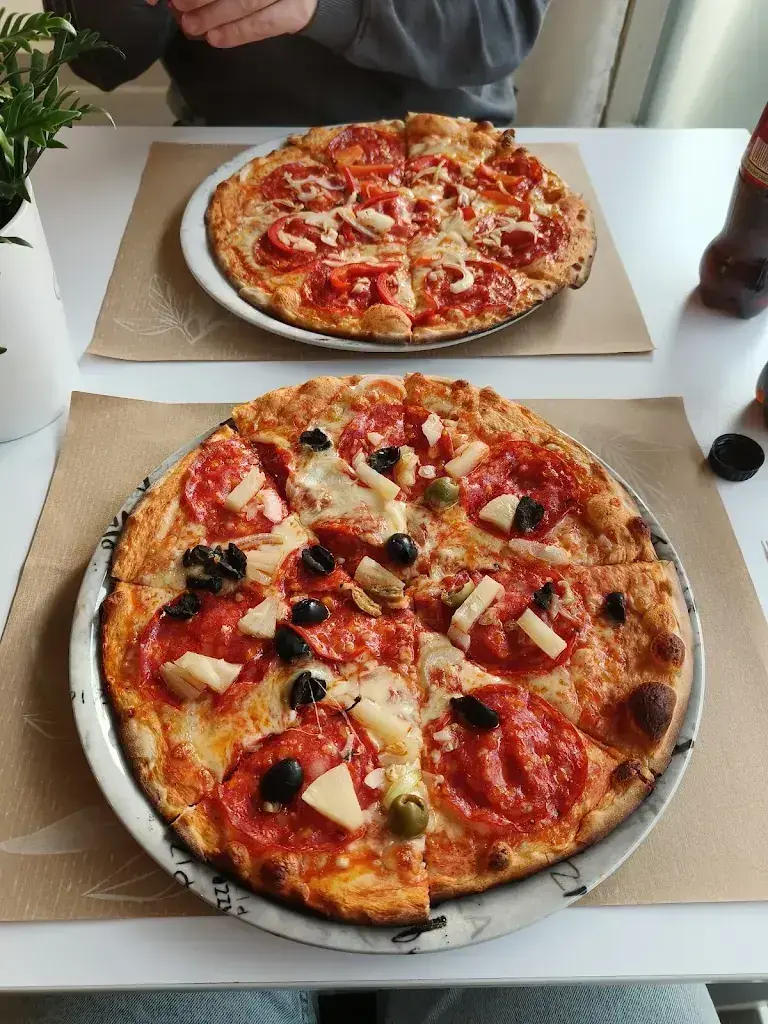 Pipsa Heikkinen_Art Pizza_Unterseen_recensione