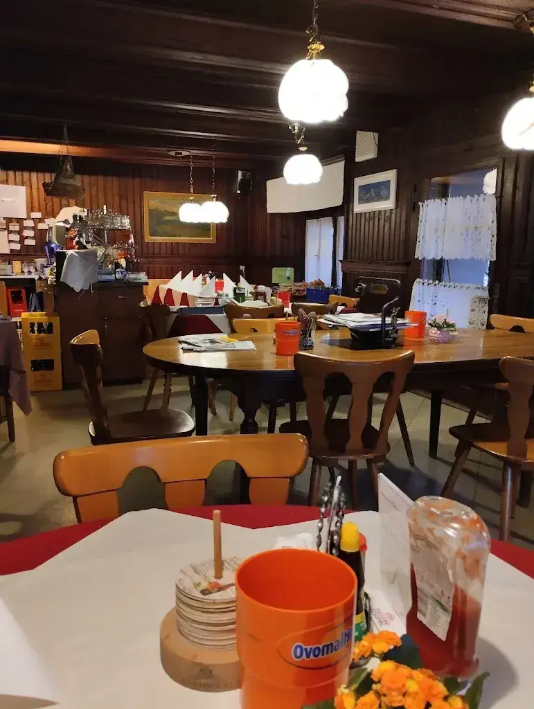 Angel Mkns_Waldheim_Seedorf_recensione