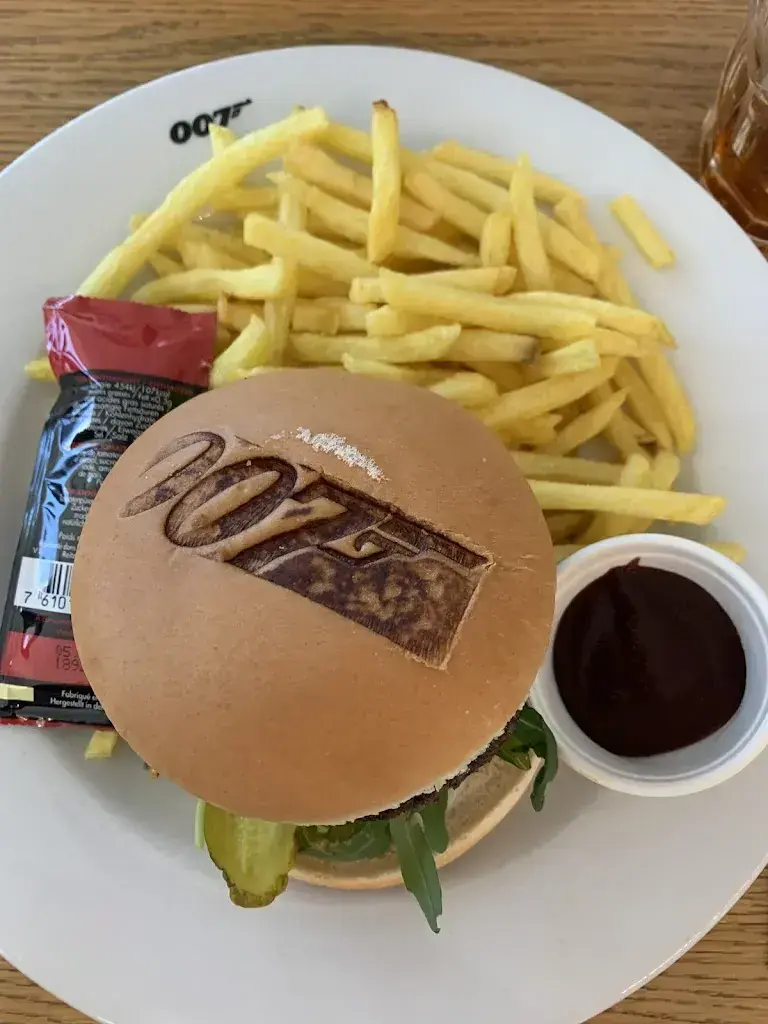 Menu_Schilthorn - Piz Gloria 360°- Restaurant_Mürren_image_6