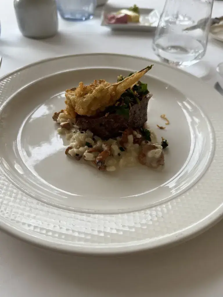 Alex Liao_Chez Meyer's_Wengen_avis