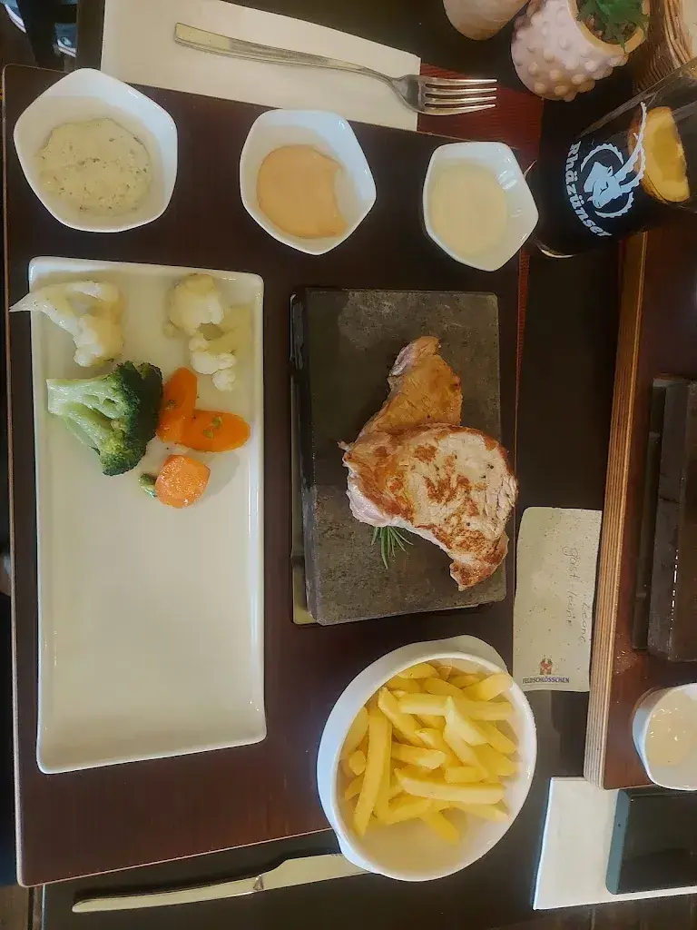 Menü_Restaurant und Pizzeria Leone_Meiringen_Bild_6