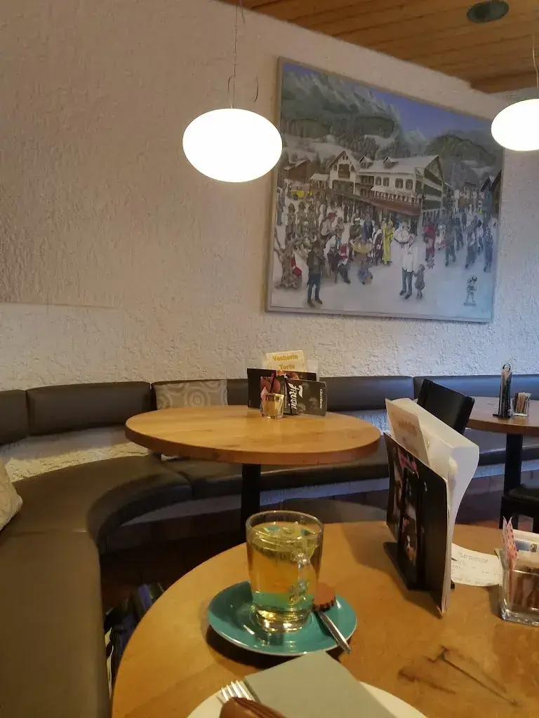 Eugen Pod_FRUTAL Versandbäckerei AG_Meiringen_avis