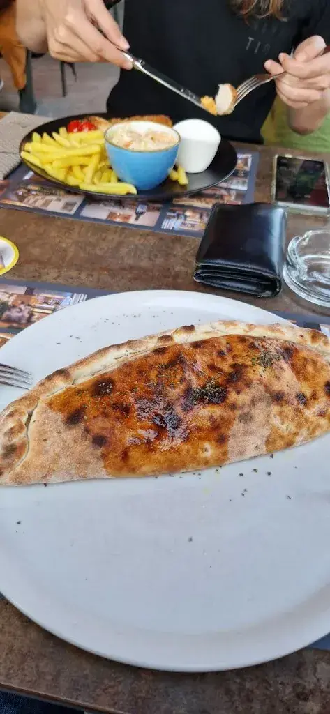 Menu_Restaurant und Pizzeria Bahnhöfli_Meiringen_image_6