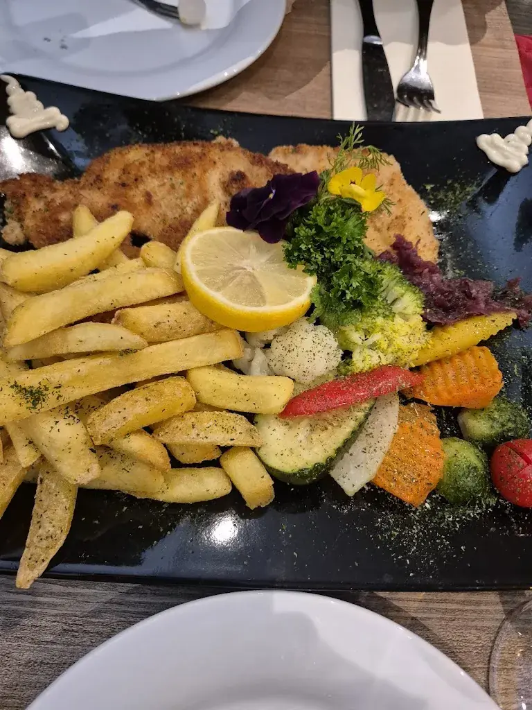 Menu_Restaurant Café Gleis 3 - Swiss Cuisine_Interlaken_image_5