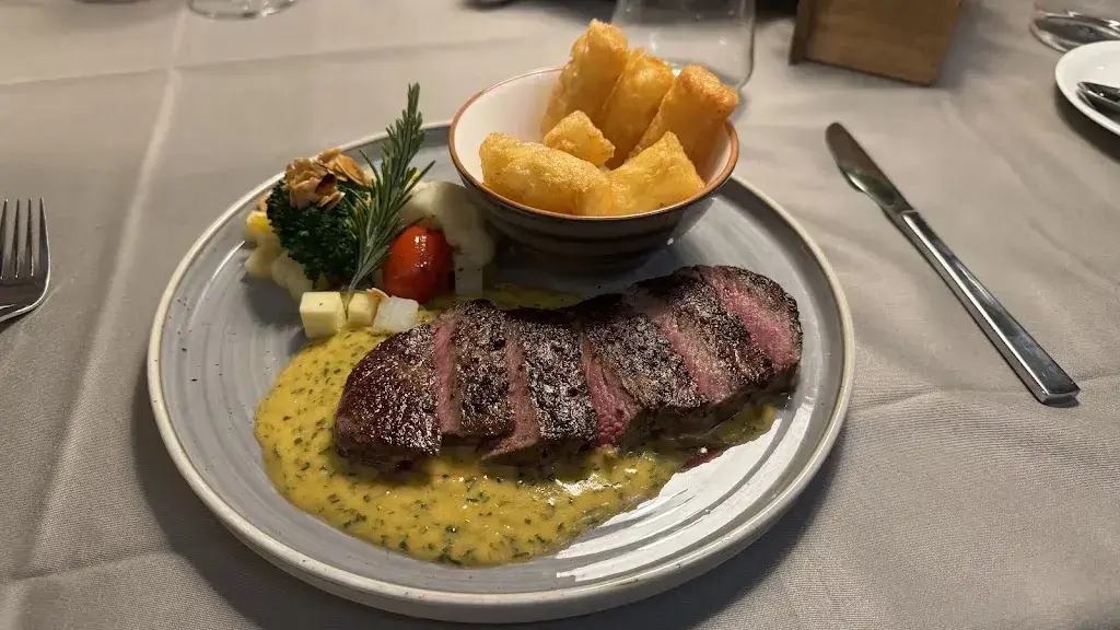 Thomas Maurer_Bergrestaurant Roggen_Oensingen_avis