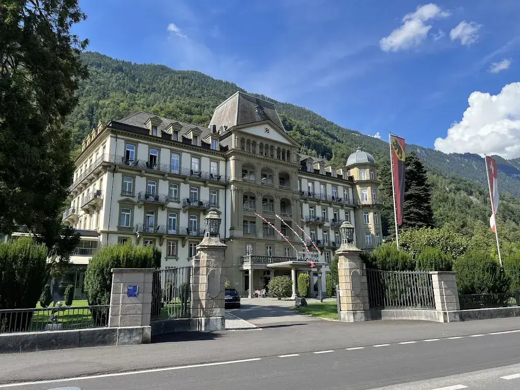 Oscar Suazo_L’Ambiance_Interlaken_review