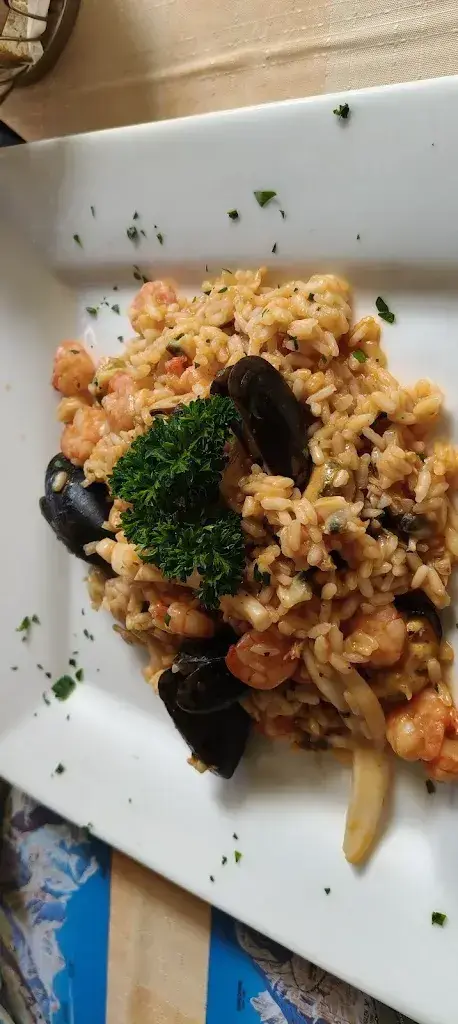 Andrew Tan_Pizpaz_Interlaken_review