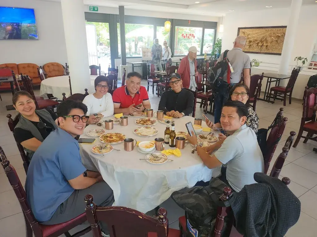 Emerson Ramones_Asia Restaurant_CH邮政编码: 3800_review