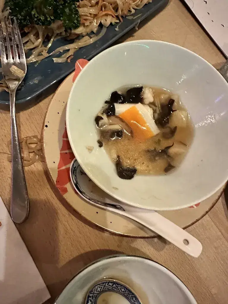 Menü_Truly Asia_Interlaken_Bild_9