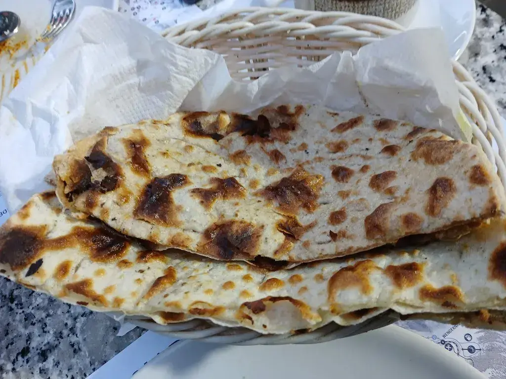 Thomas T C_Lal Qila Indian Restaurant_Interlaken_review