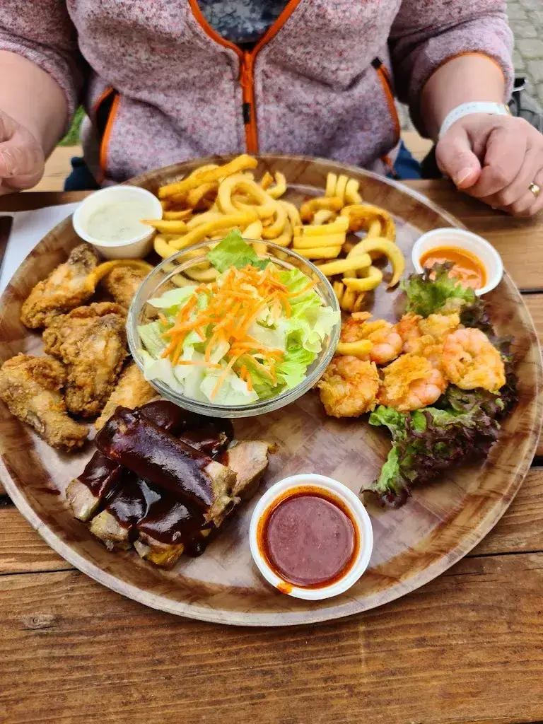 Menu_Hooters_Interlaken_image_5