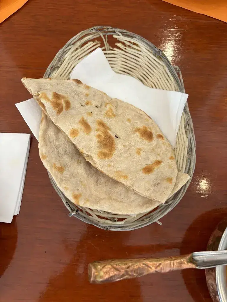 Vignesh KL_Spice India Restaurant (GoldenIndia Interlaken)_Interlaken_avis