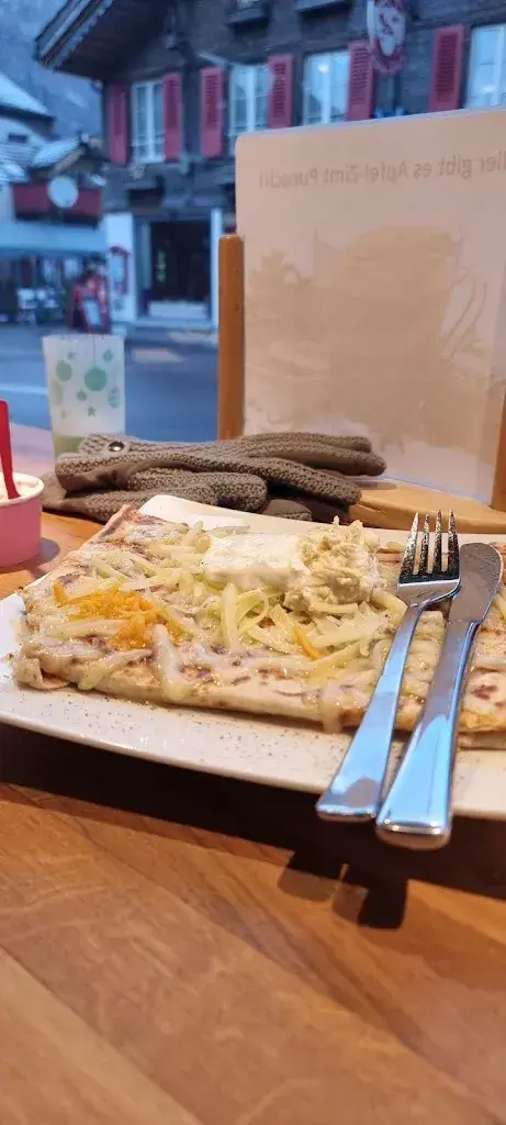 Menu_Gelateria Crêpino_Matten bei Interlaken_imagen_9