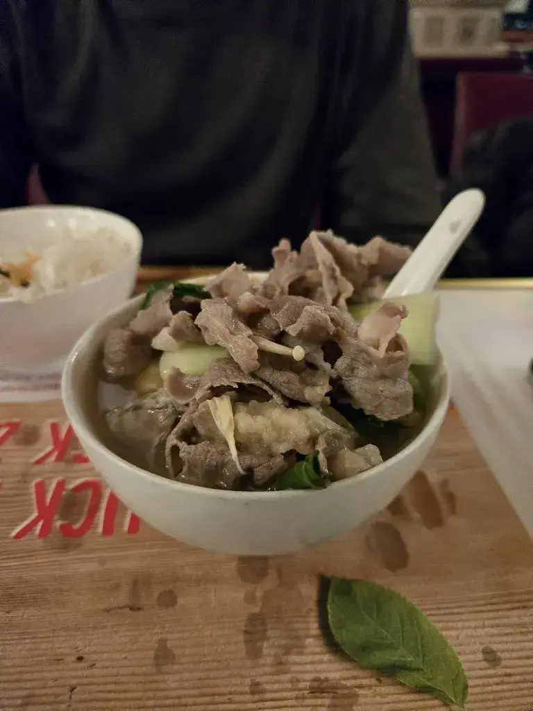 Rendajno Jun_火锅店 涮烤屋 Hot pot - Interlaken_Interlaken_review