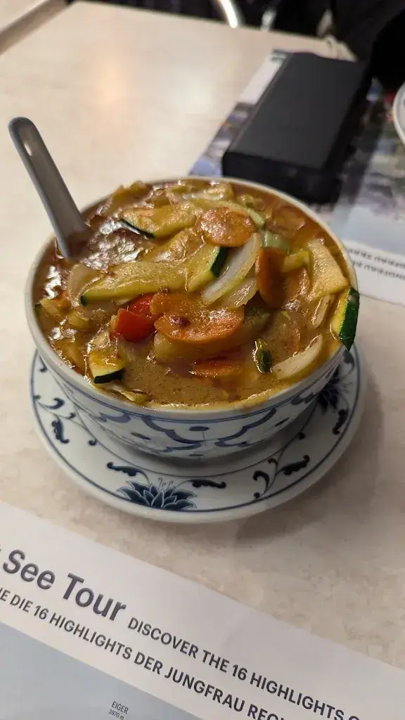 Sujay Sreekumar_Bamboo_Interlaken_review