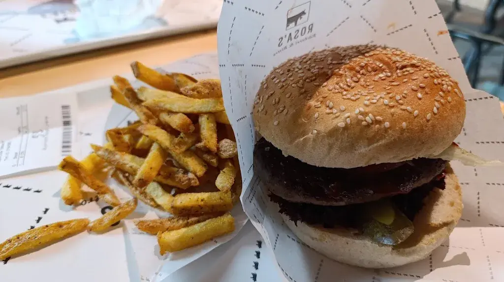 M. Portmann_Rosa's Bistro & Bäckerei_Hofstetten bei Brienz_avis