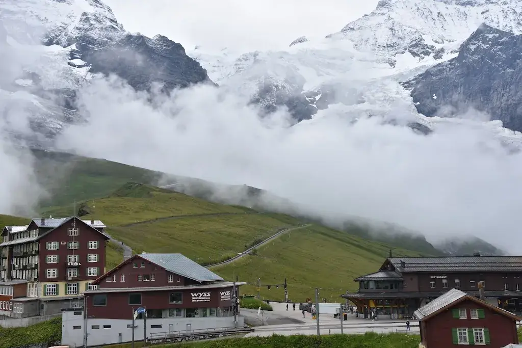 John Bull_Chaletbar_Kleine Scheidegg_review