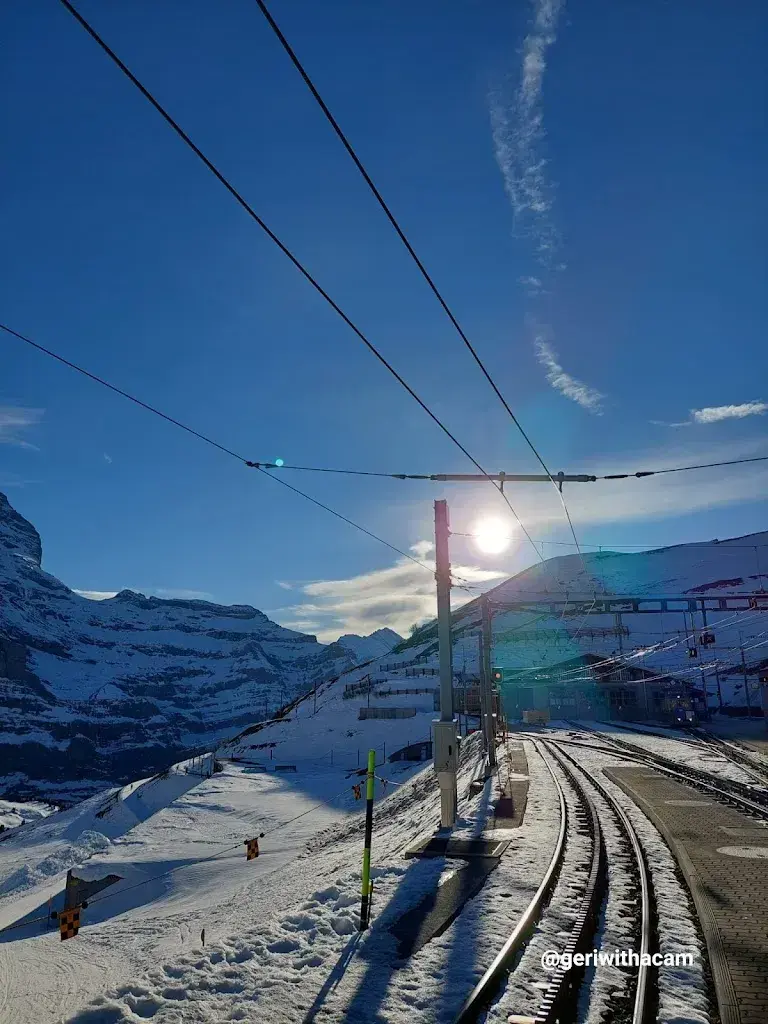Gernoth Foerster_«Hütte» Kleine Scheidegg_Wengen_review
