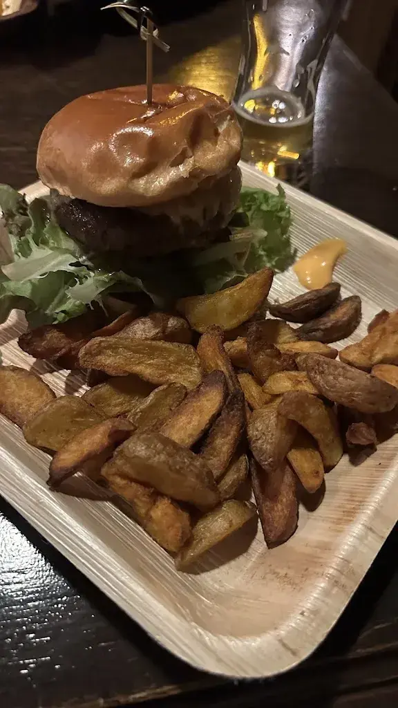 Nga Huynh_Wydi-Pub_Wilderswil_avis