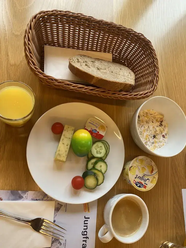 pradeepan_Hotel - Restaurant Hirschen_Wilderswil_Bewertung