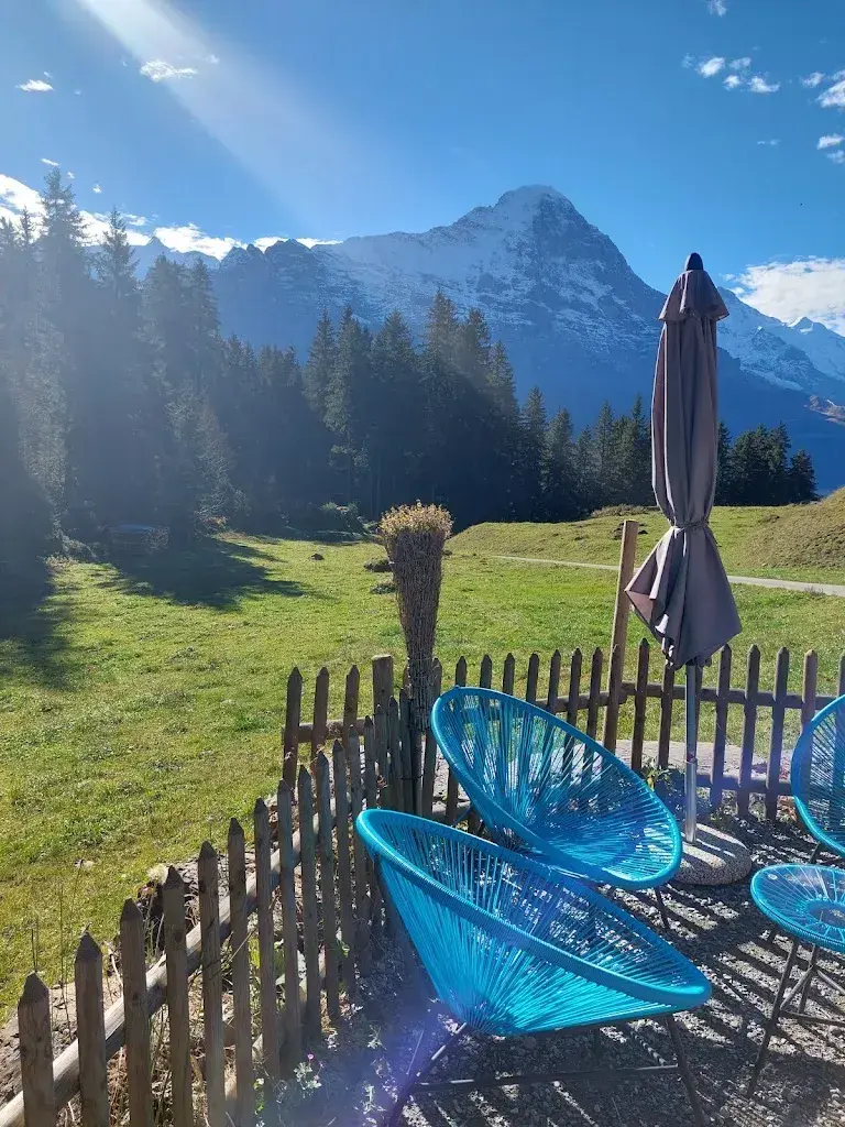 Lara Meyer_Rasthysi_Grindelwald_review