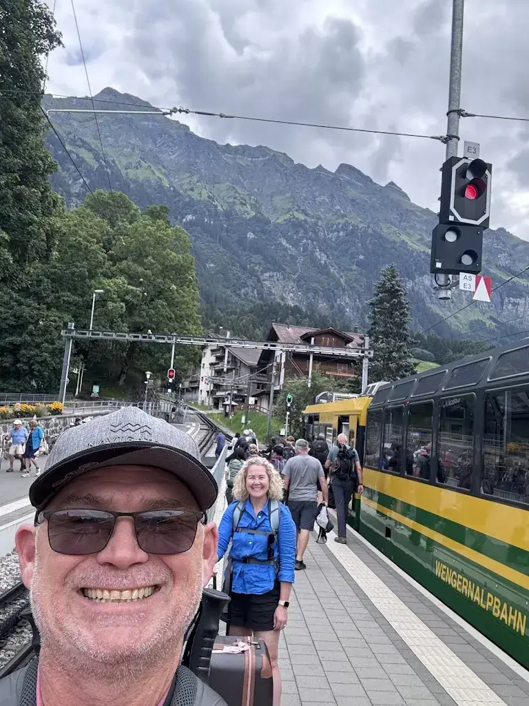 Ian Johnson_Café restaurant Waldschluecht_Wengen BE_avis