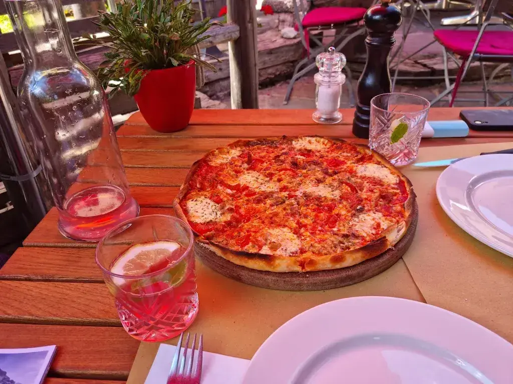 Menu_Onkel Tom's Pizzeria und Weinlokal_Grindelwald_image_7