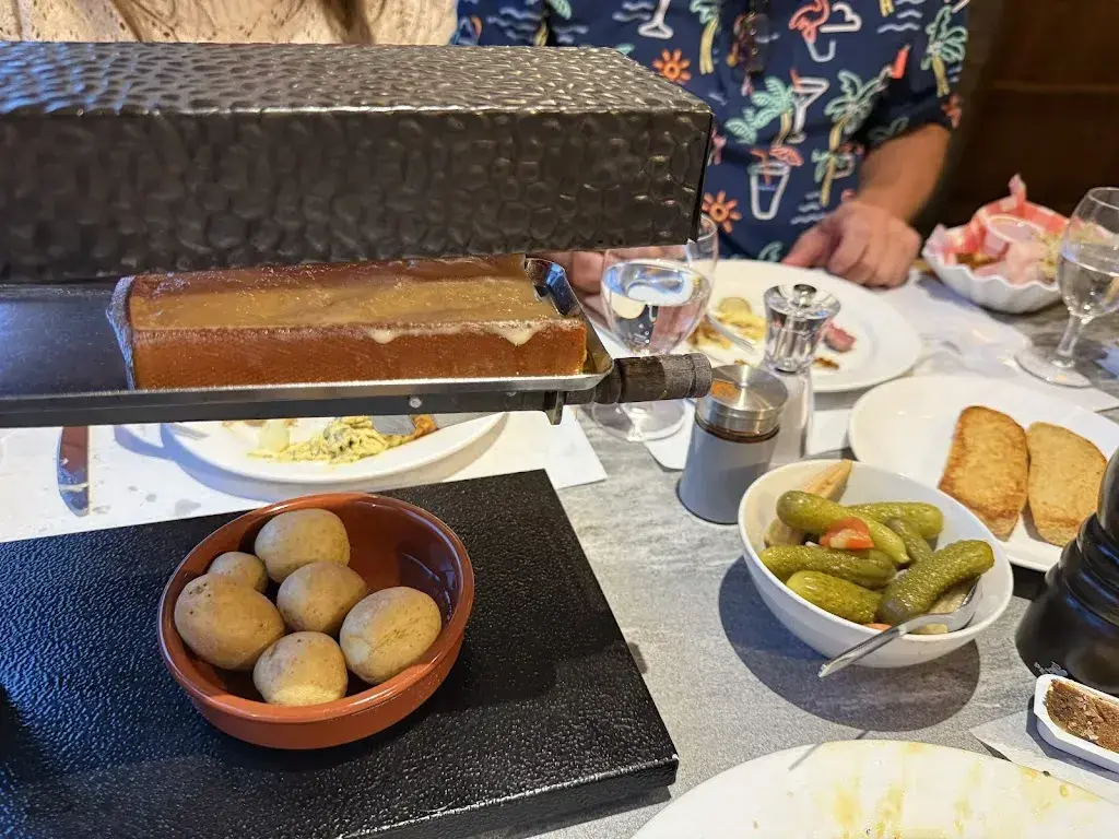 Bethany S_The Taverne Restaurant_Wengen BE_avis