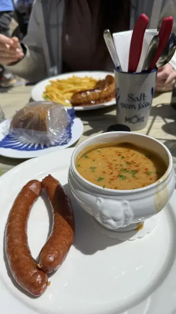 Jacob Richards_Bergrestaurant Pfingstegg_Grindelwald_avis