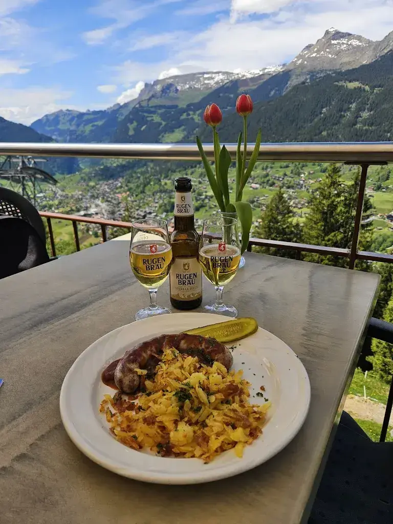 Suzanne Tee_Bergrestaurant Pfingstegg_Grindelwald_avis