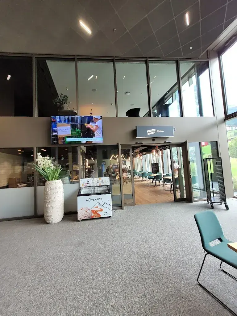 Emma_Bistro Terminal_Grindelwald_review