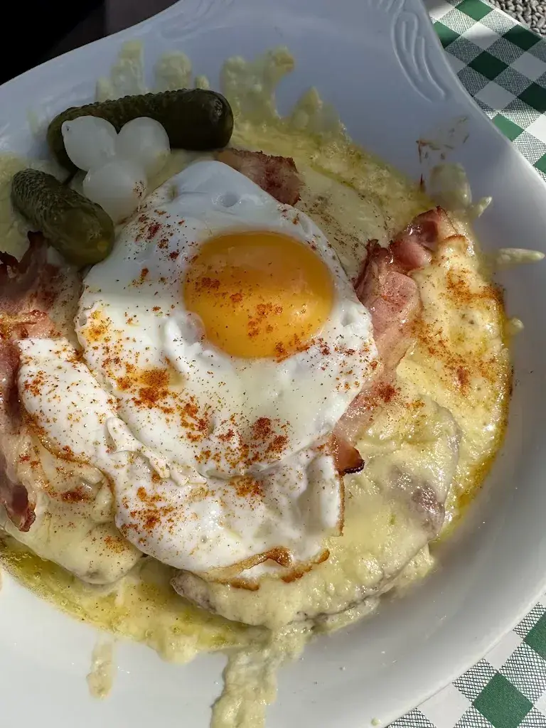 Erica DP_Berghaus Alpiglen_Grindelwald_avis