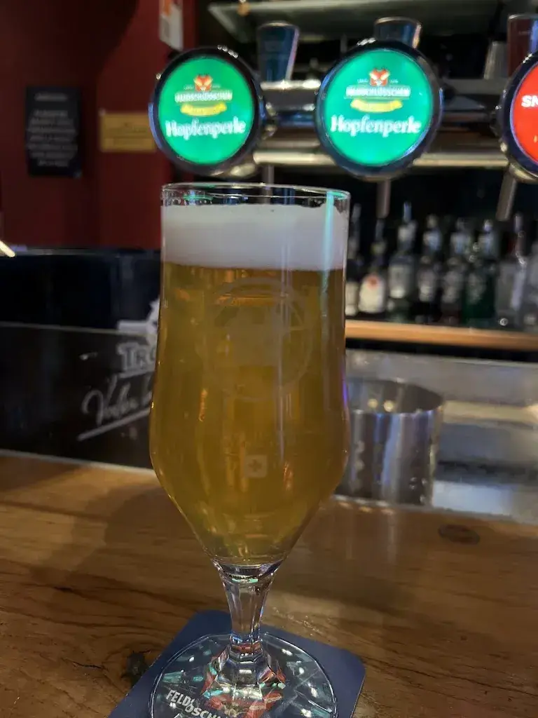 Sierra Quintero_Espressobar_Grindelwald_avis