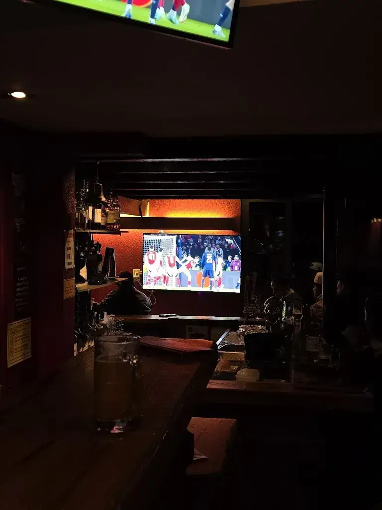 Phillip Noh_Espressobar_Grindelwald_avis