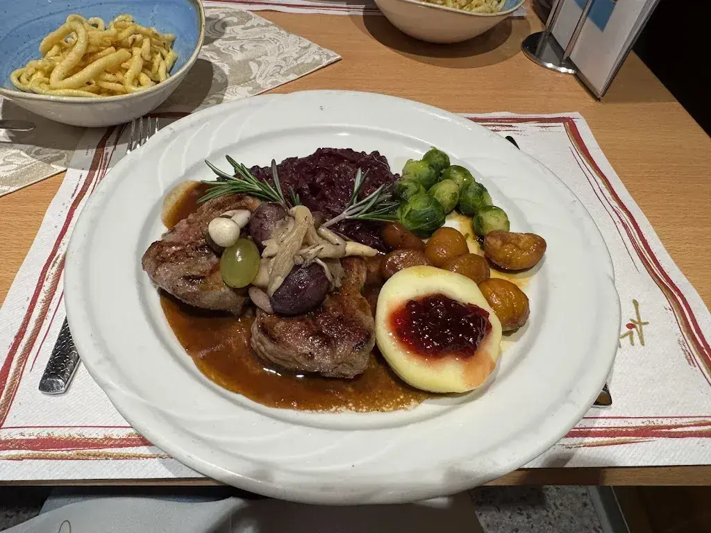 Gyongyver Solyom_Strandhotel_Iseltwald_review