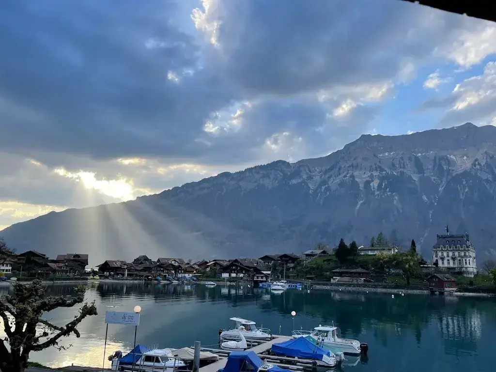 Caner Sevim_Hotel Chalet du Lac_Iseltwald_Bewertung