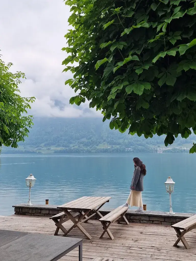 Caroline Phan_Boutique Hotel Bellevue Iseltwald_Iseltwald_review